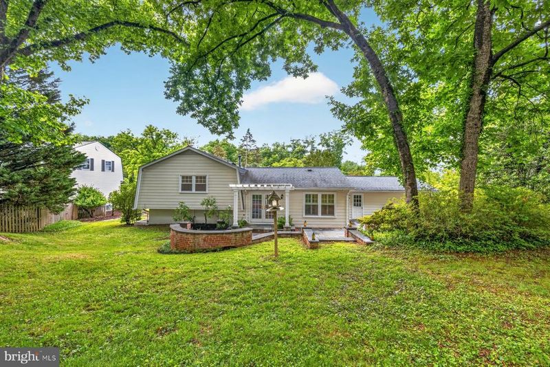 3605 John Carroll Dr, Olney, MD 20832