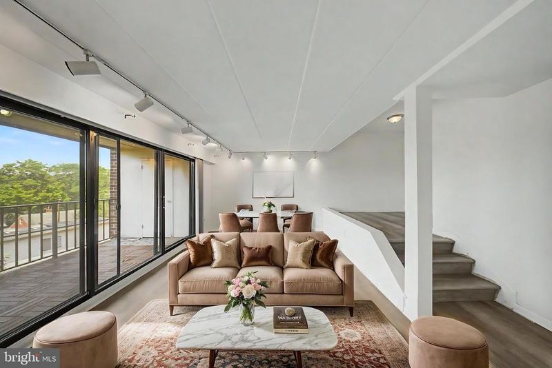 112 Roberts Ln #300, Alexandria, VA 22314