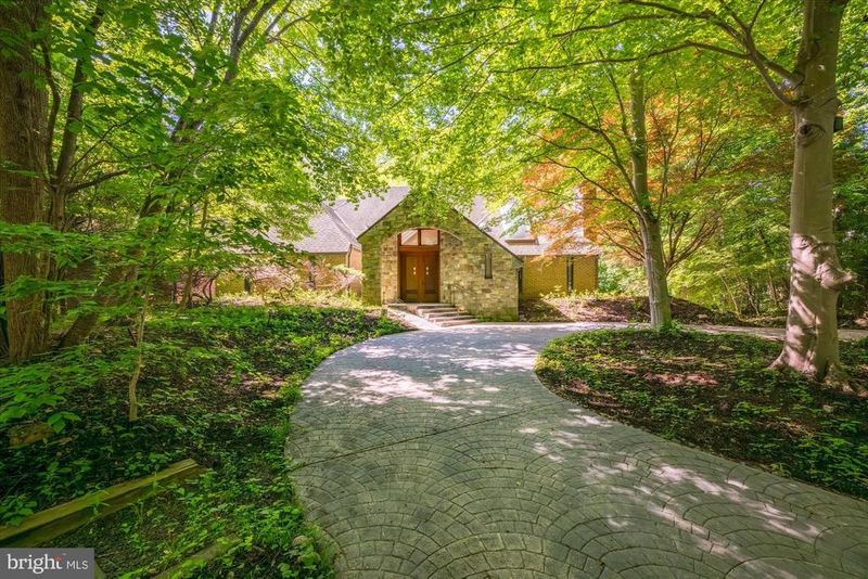 7575 Potomac Fall Rd, Mclean, VA 22102