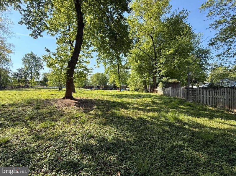 4919 Macon Rd, Rockville, MD 20852