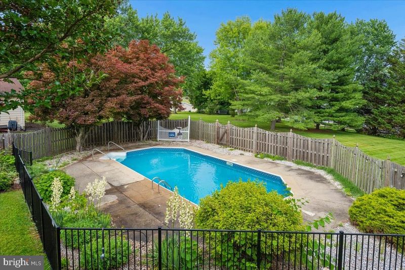 7993 Pleasant Ct, Frederick, MD 21701