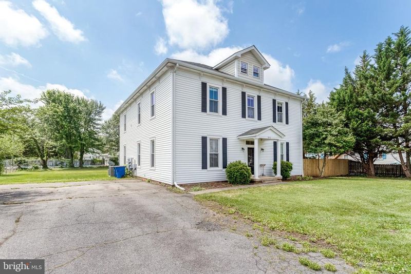 8753 Signal Hill Rd #3, Manassas, VA 20110