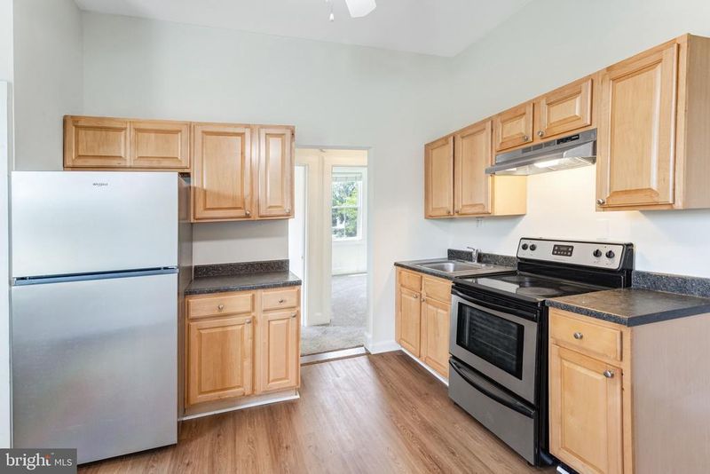 8753 Signal Hill Rd #3, Manassas, VA 20110