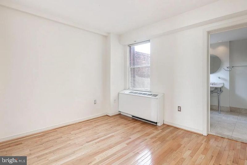 815 King St #5B, Alexandria, VA 22314