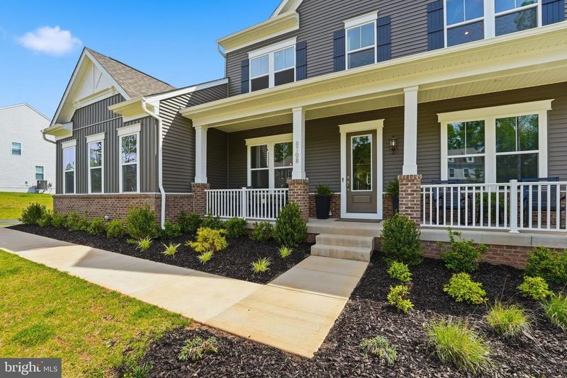 8708 Classic Lakes Way, Nokesville, VA 20181