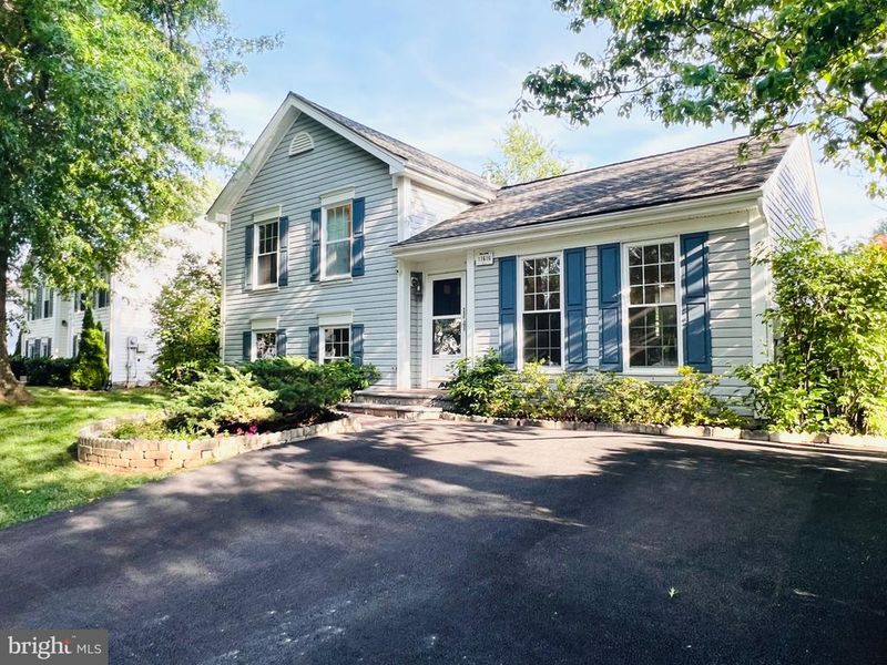 11616 Doxdam Ter, Germantown, MD 20876
