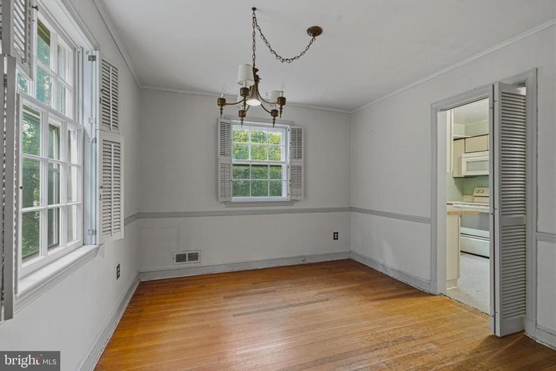 2407 N Vermont St, Arlington, VA 22207