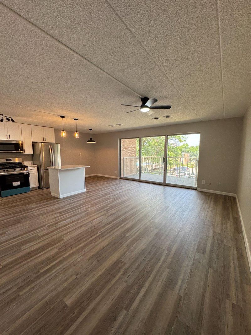 2616 Redcoat Dr #191, Alexandria, VA 22303