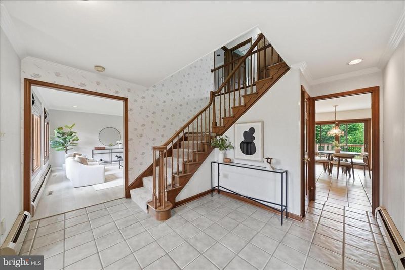 10025 Blue Banner Dr, Germantown, MD 20876