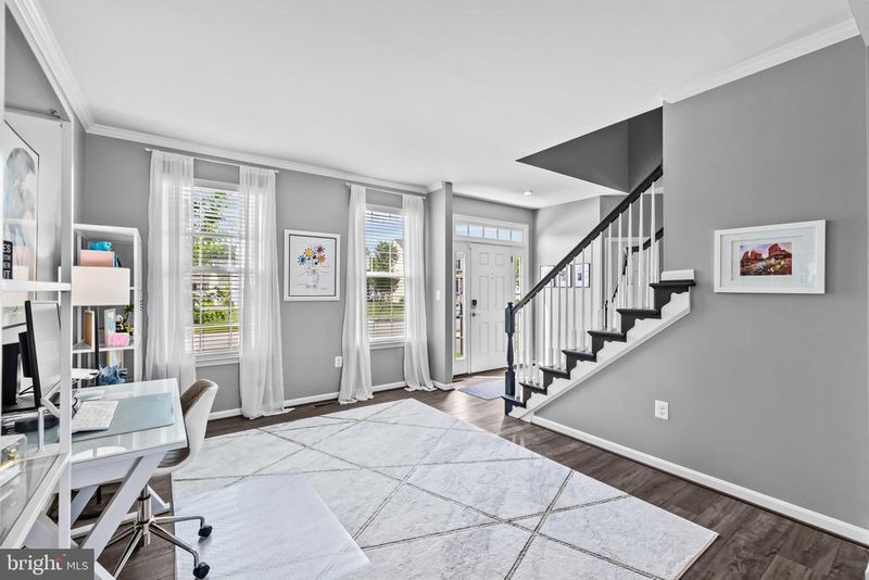 16009 Crossed Talons Rd, Woodbridge, VA 22193