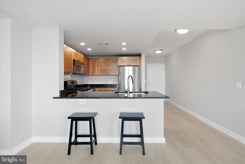 2451 Midtown Ave #1015, Alexandria, VA 22303
