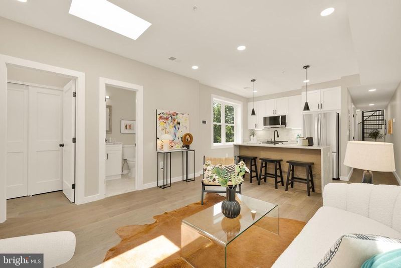 2716 Sherman Ave NW #PH4, Washington, DC 20001