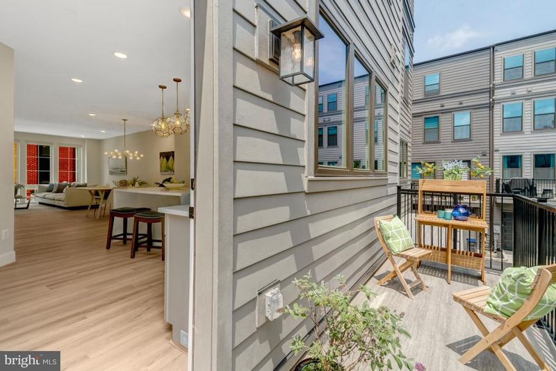 2609 Winchester Walk, Alexandria, VA 22301