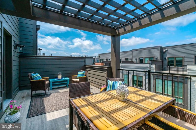 2609 Winchester Walk, Alexandria, VA 22301