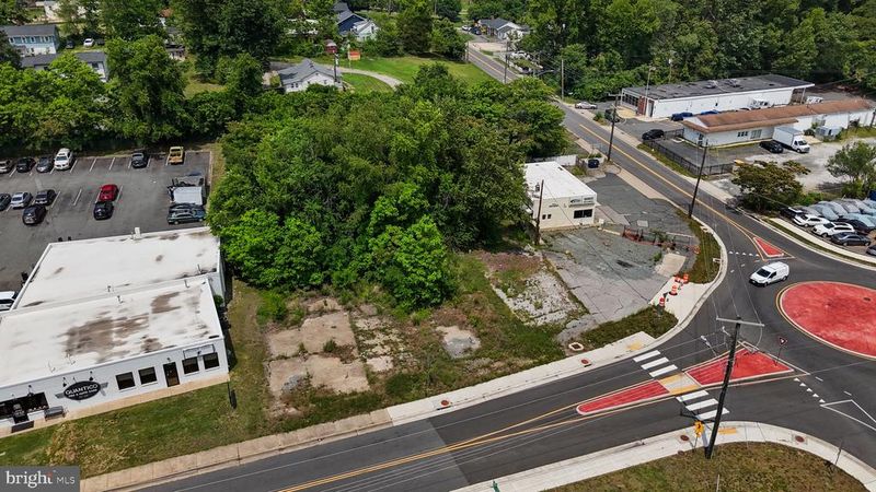 18704 Old Triangle Rd, Triangle, VA 22172