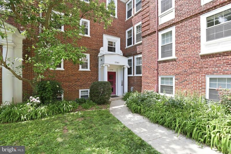 3740 39th St NW #F156, Washington, DC 20016