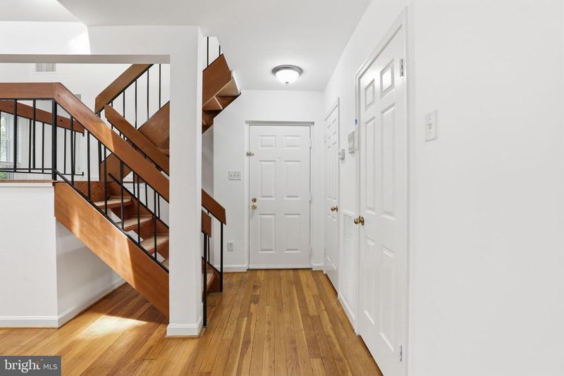 3740 39th St NW #F156, Washington, DC 20016