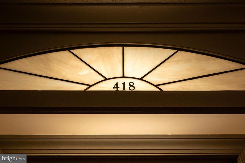 801 S Pitt St #418, Alexandria, VA 22314