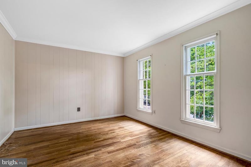 2008 Mason Hill Dr, Alexandria, VA 22307