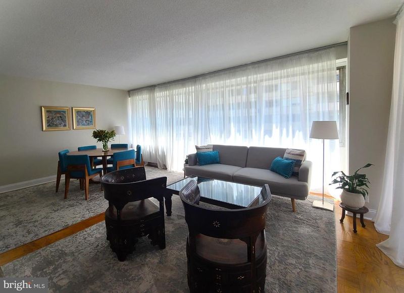 5500 Friendship Blvd #1116N, Chevy Chase, MD 20815