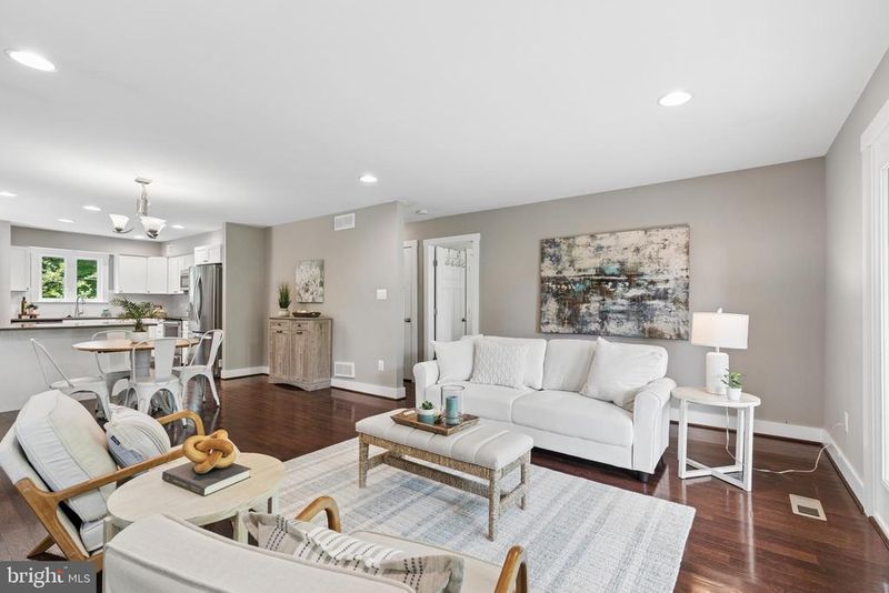 738 Dill Rd, Severna Park, MD 21146