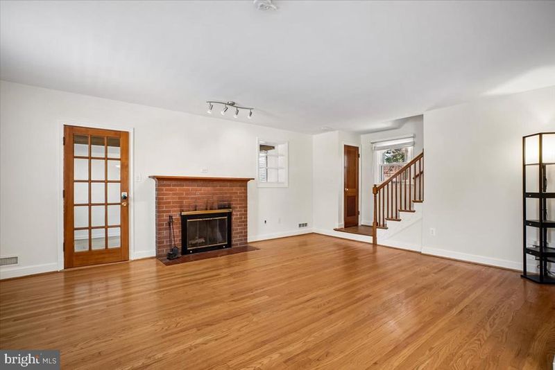 605 N Frederick St, Arlington, VA 22203