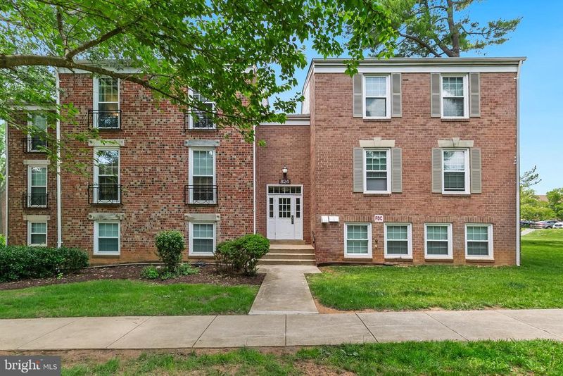 824 Quince Orchard Blvd #201, Gaithersburg, MD 20878