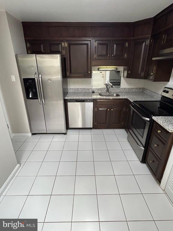 1828 Youngblood St, Mclean, VA 22101