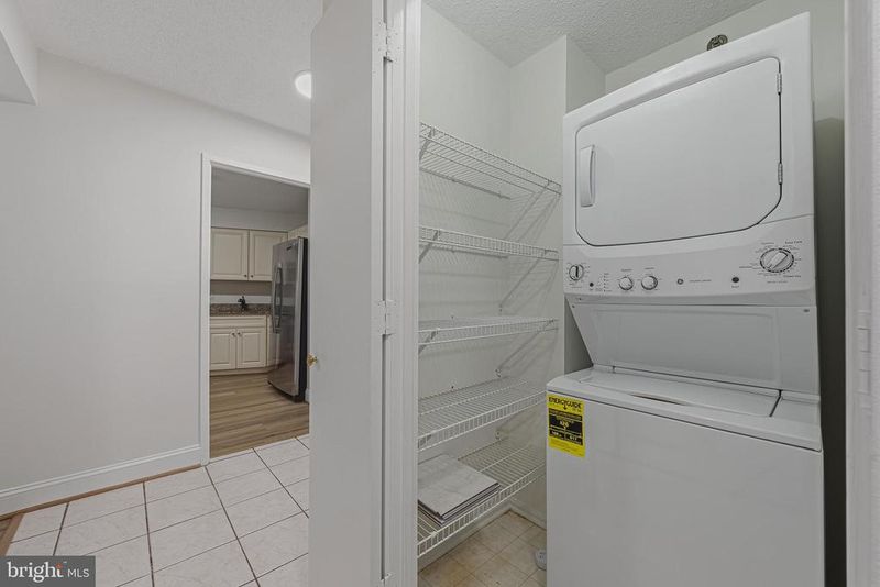 3330 N Leisure World Blvd #5-102, Silver Spring, MD 20906