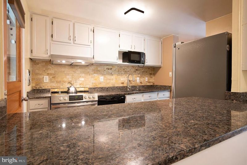 1320 Rainbow Dr, Silver Spring, MD 20905