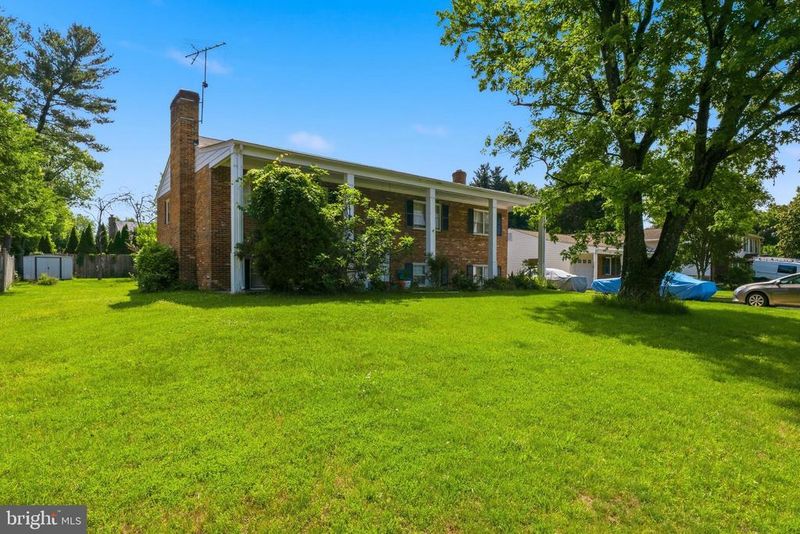 1559 Evers Dr, Mclean, VA 22101