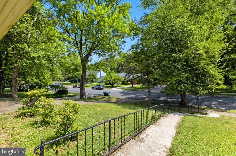 1558 Mary Ellen Ct, Mclean, VA 22101