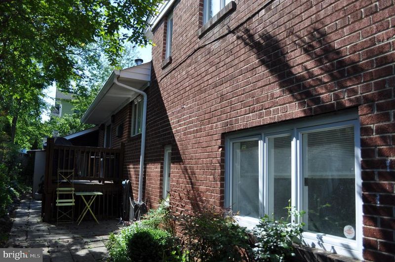 6000 Greentree Rd, Bethesda, MD 20817