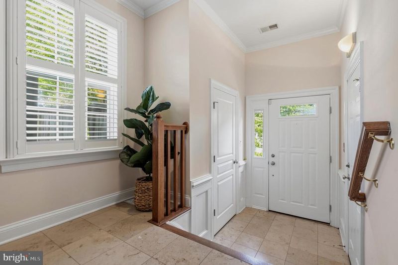 6453 Fourth St, Alexandria, VA 22312