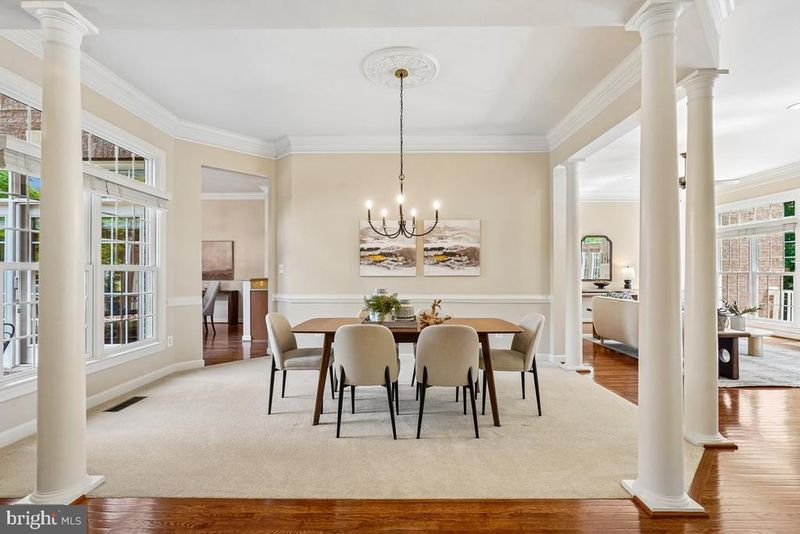 3853 Lewiston Pl, Fairfax, VA 22030