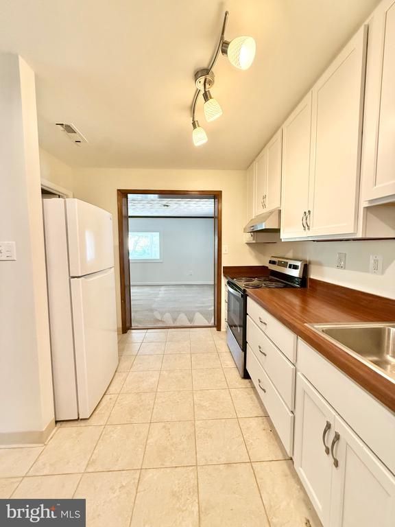 6219 Yellowstone Dr, Alexandria, VA 22312