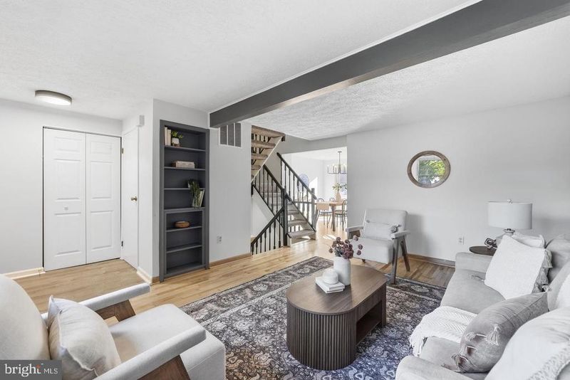 7619 Nutwood Ct, Rockville, MD 20855