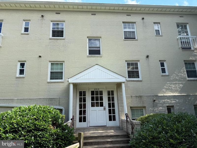 2910 Willston Pl #202, Falls Church, VA 22044