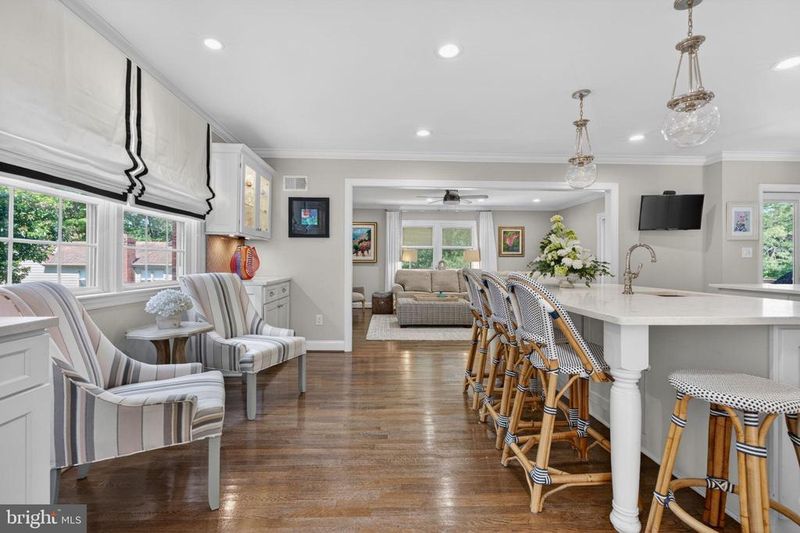 4727 38th Pl N, Arlington, VA 22207