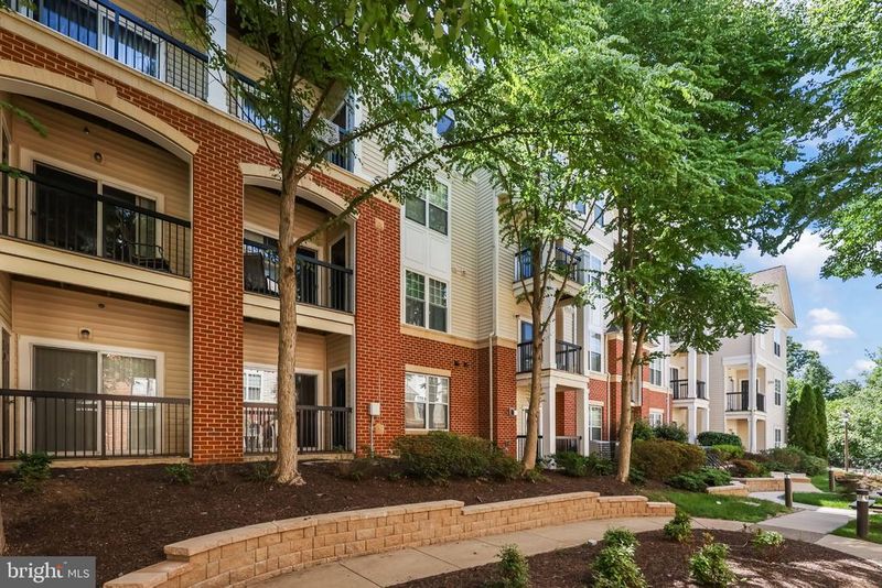 11397 Aristotle Dr #11-409, Fairfax, VA 22030