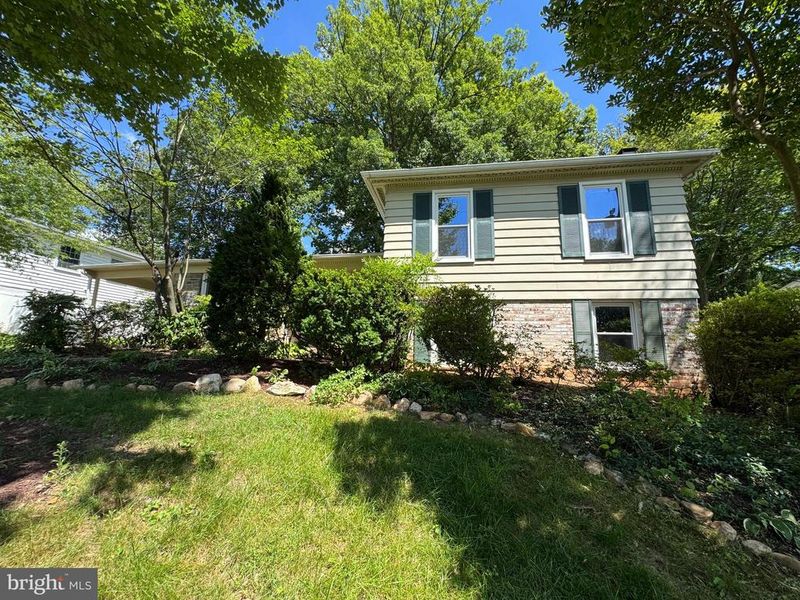 14403 Butternut Ct, Rockville, MD 20853