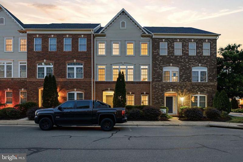 24643 Red Lake Ter, Sterling, VA 20166
