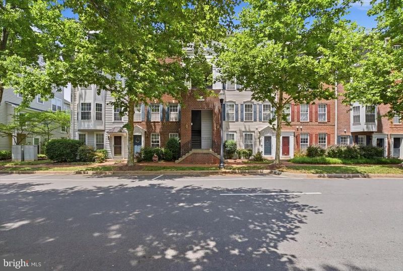 271 Cameron Station Blvd #103, Alexandria, VA 22304
