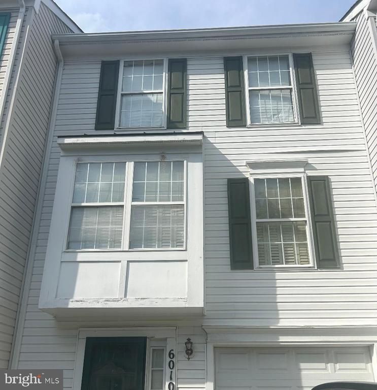 6010 Rose Bay Dr, District Heights, MD 20747