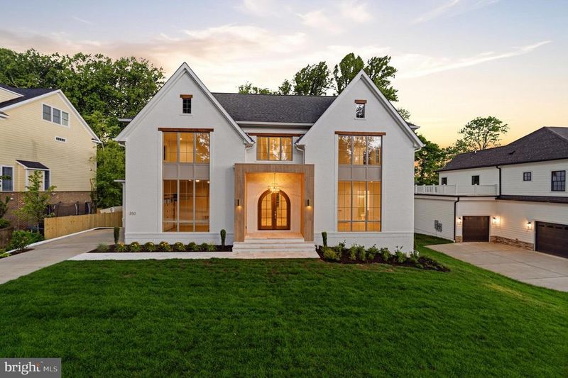 350 Ayr Hill Ave NE, Vienna, VA 22180
