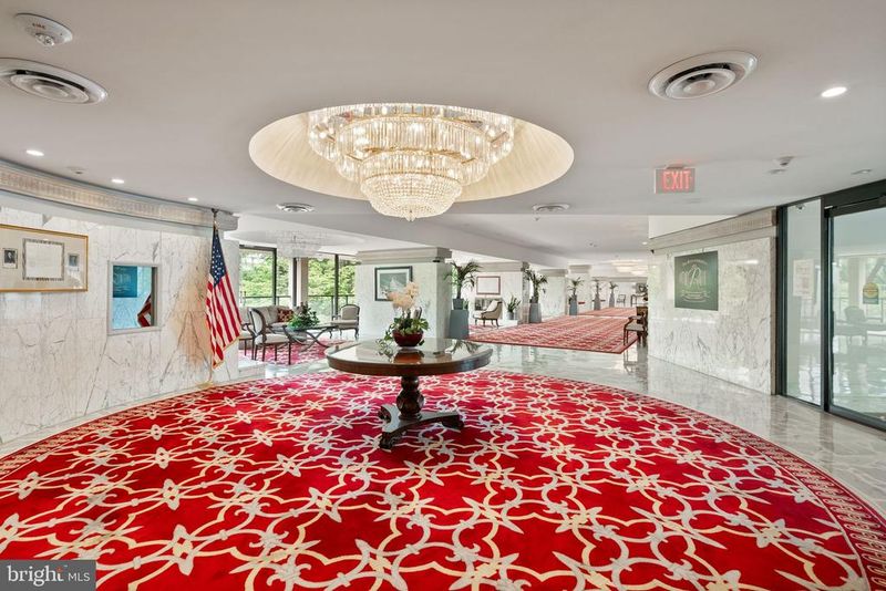 1101 S Arlington Ridge Rd #608, Arlington, VA 22202
