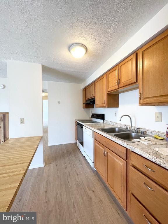 1001 Heather Ridge Dr #1G, Frederick, MD 21702