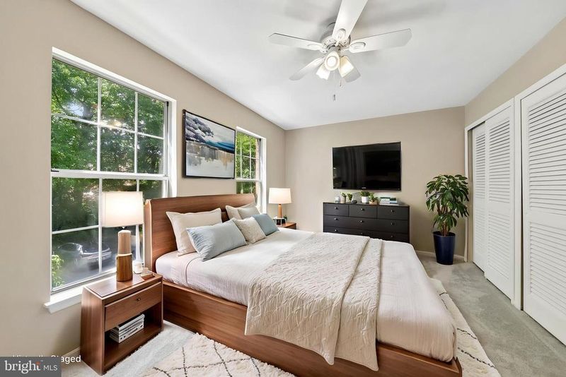2062 Derby Ridge Ln #3-16, Silver Spring, MD 20910