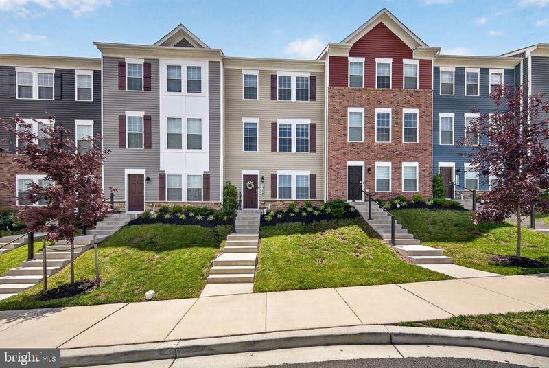 1204 Daphne Way, Frederick, MD 21702