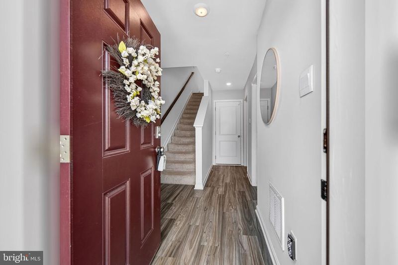1204 Daphne Way, Frederick, MD 21702